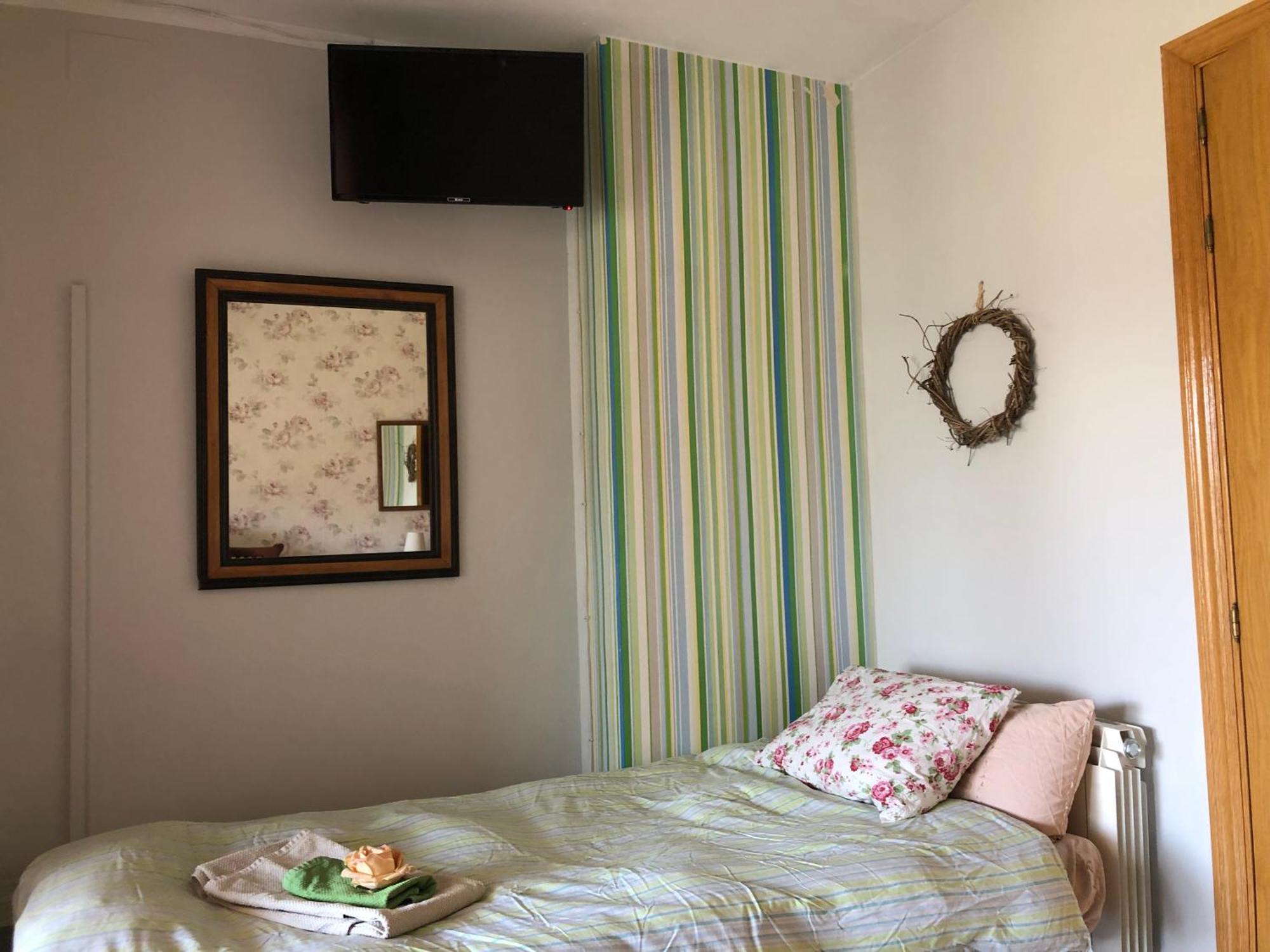 Casa Catharina Bed & Breakfast La Seu d'Urgell Ngoại thất bức ảnh