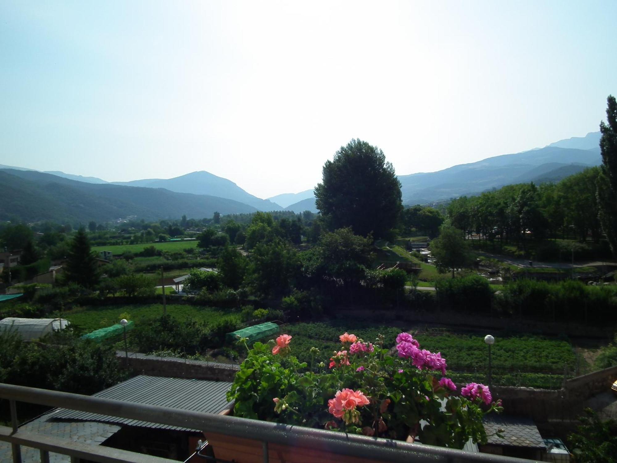 Casa Catharina Bed & Breakfast La Seu d'Urgell Ngoại thất bức ảnh